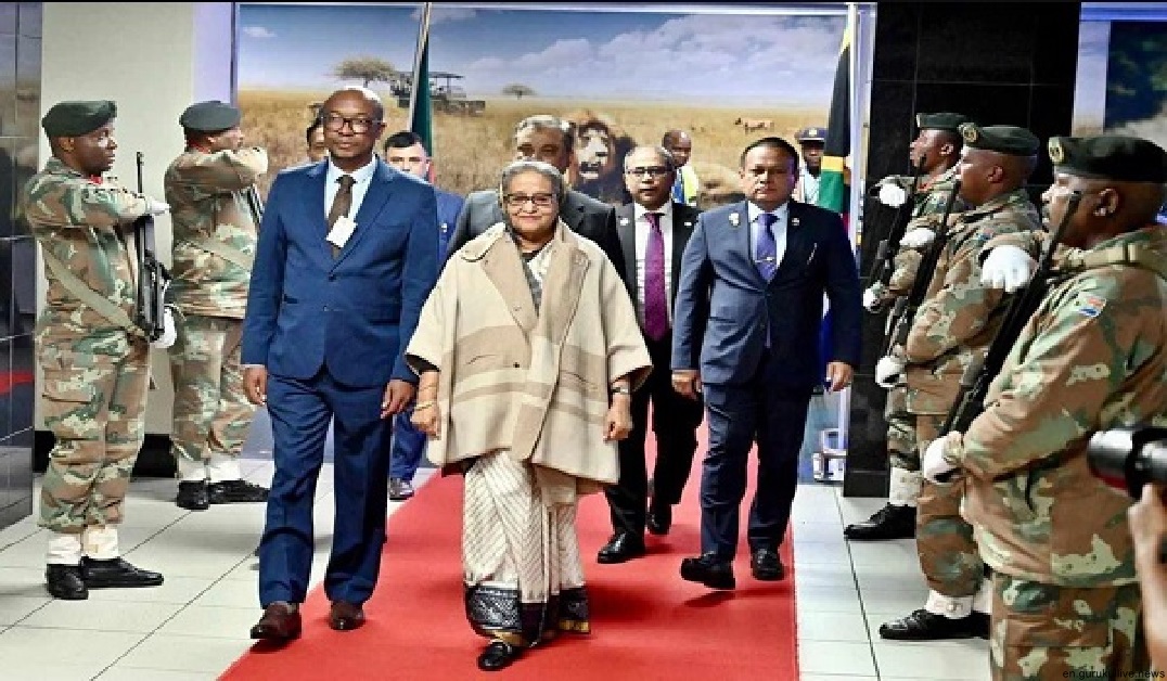 PM arrives in Johannesburg to attend 15th BRICS summit
